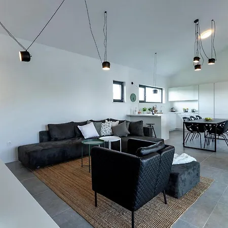 Holiday home Mateo Pula